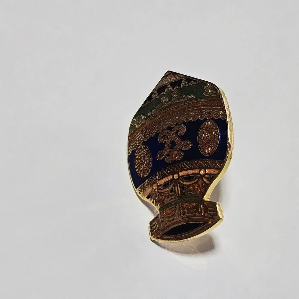 The Pin Place Vintage Gold Tone Blue Enamel Vase Urn Pin Enamel Hat Lapel